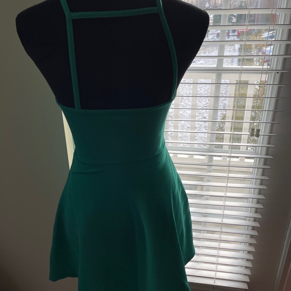 H & M Green Color Dress - Picture 2 of 2
